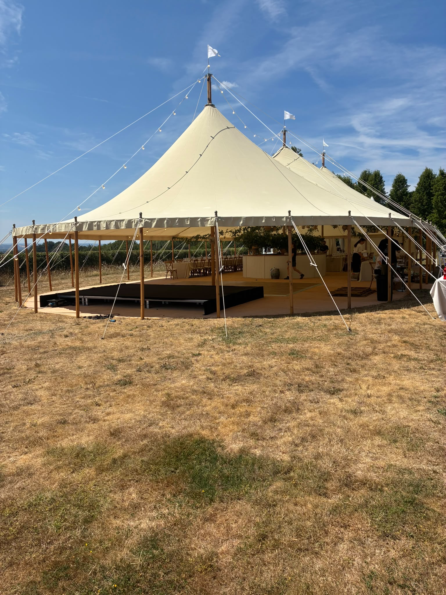 Outdoor Sussex event setting supplied by Lunar Ice